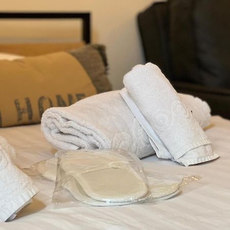 Rose Apartment องเฟลอร์ ภายนอก รูปภาพ