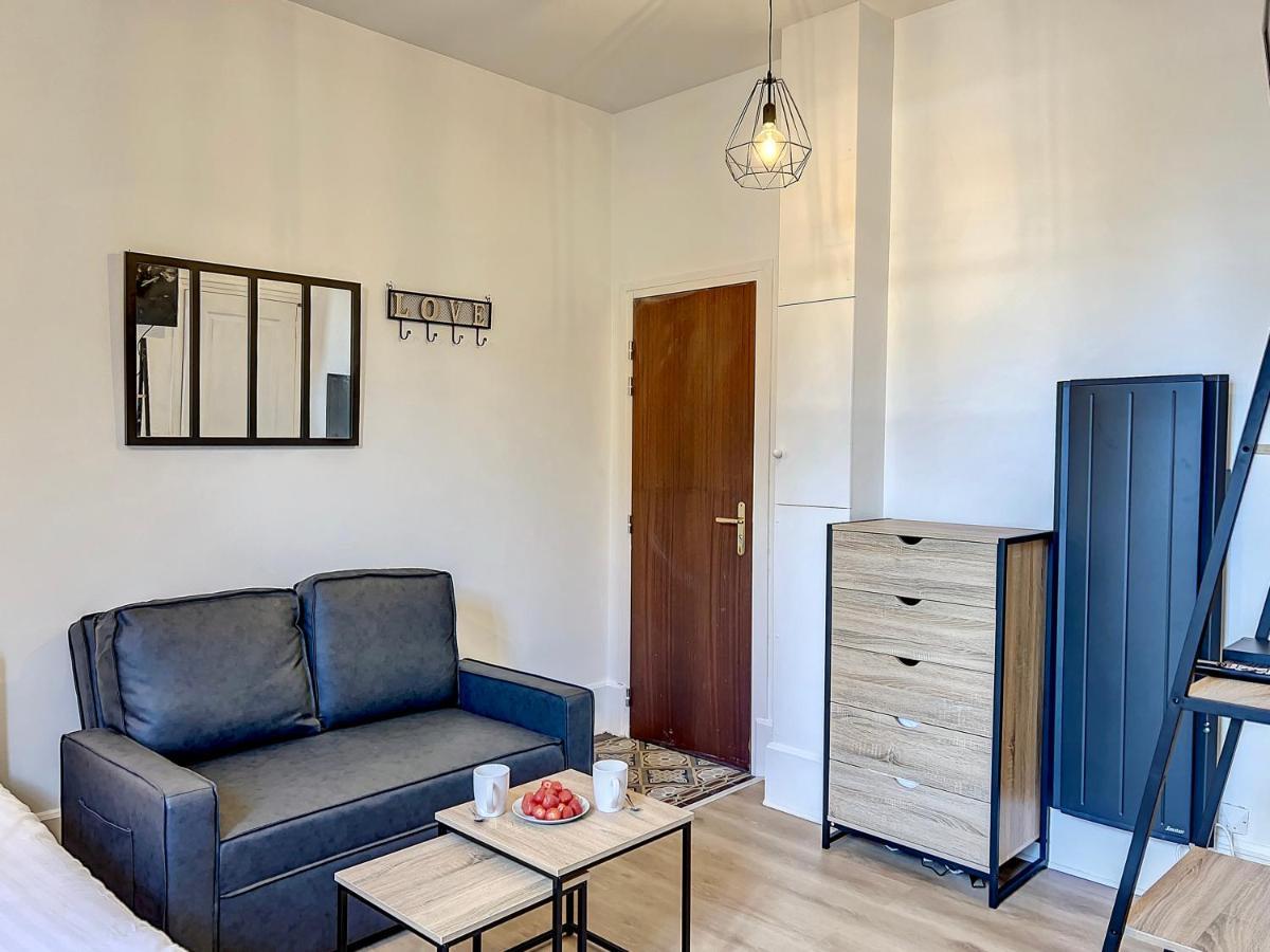 Rose Apartment องเฟลอร์ ภายนอก รูปภาพ