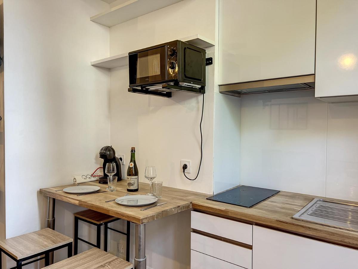 Rose Apartment องเฟลอร์ ภายนอก รูปภาพ